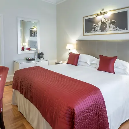 里雅斯特萨瓦尔星际酒店 4*