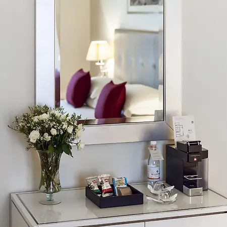 里雅斯特萨瓦尔星际酒店 的里雅斯特