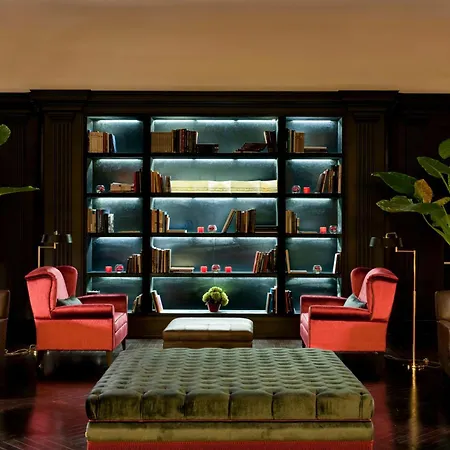 里雅斯特萨瓦尔星际酒店 的里雅斯特