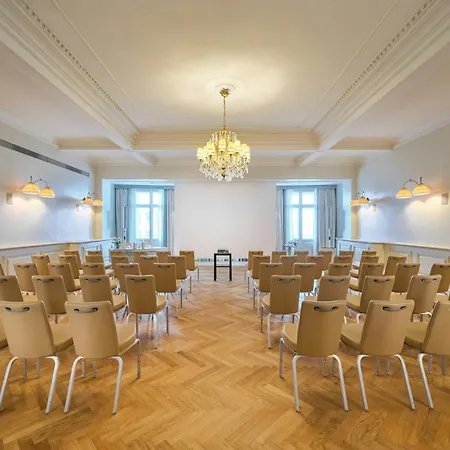 Savoia Excelsior Palace - Starhotels Collezione 4*