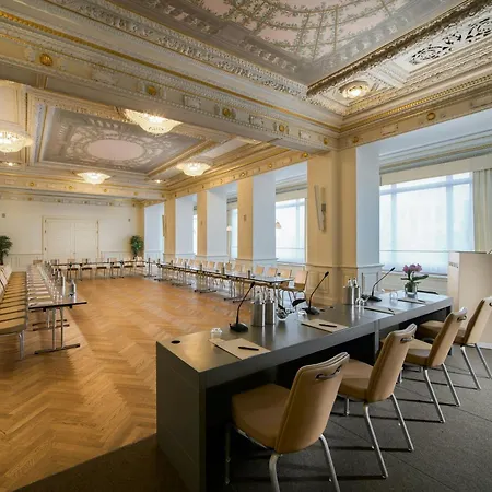 Savoia Excelsior Palace - Starhotels Collezione 4*