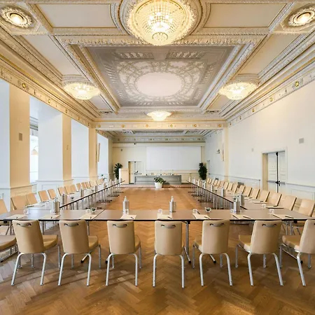 Hotel Savoia Excelsior Palace - Starhotels Collezione