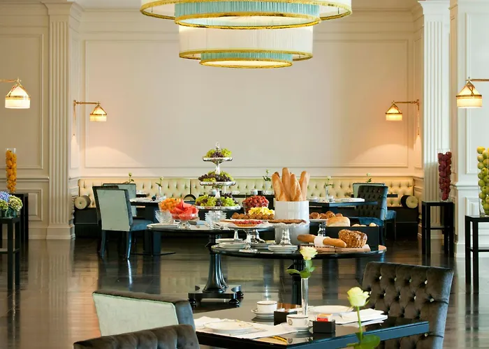 里雅斯特萨瓦尔星际酒店