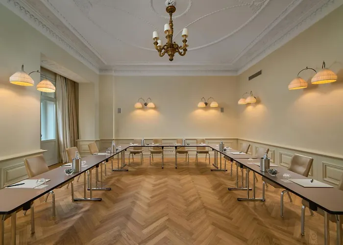 里雅斯特萨瓦尔星际酒店 的里雅斯特