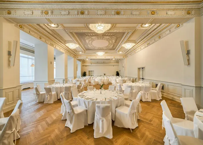 酒店 里雅斯特萨瓦尔星际酒店 4*