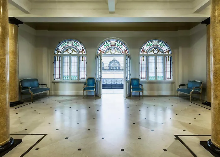 里雅斯特萨瓦尔星际酒店 酒店