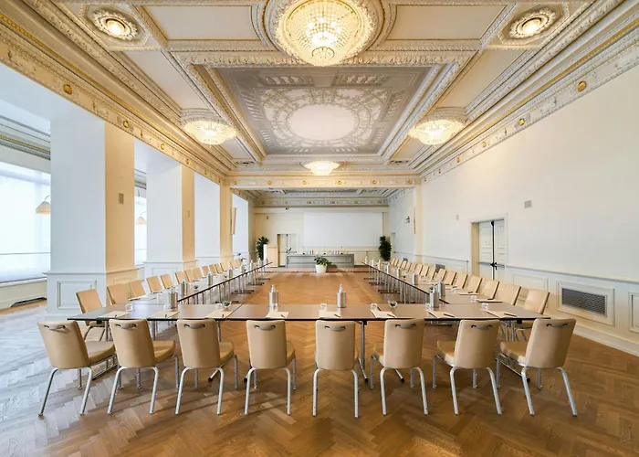 酒店 里雅斯特萨瓦尔星际酒店